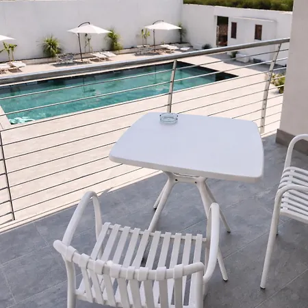 Omai Holiday home *